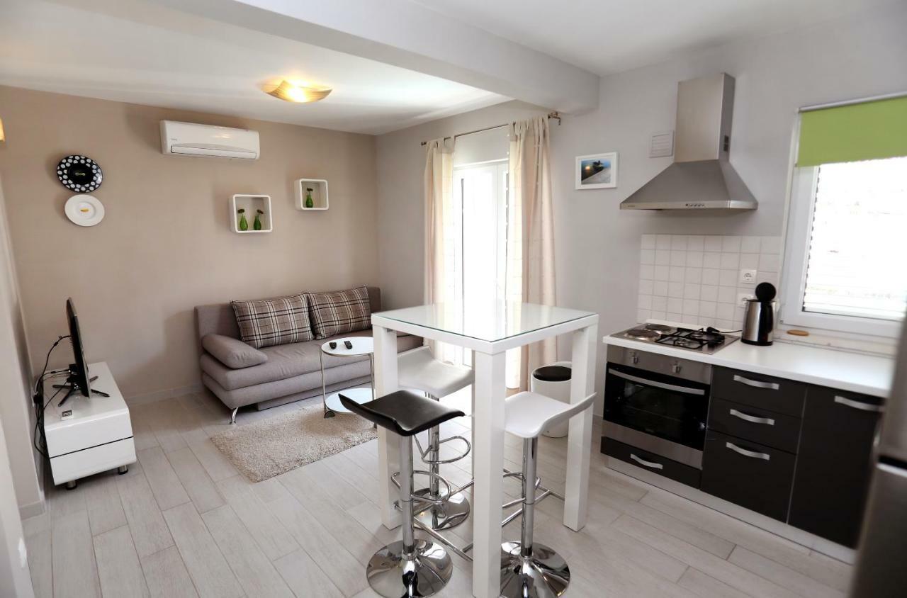 Apartments Sakal Trogir Exterior photo